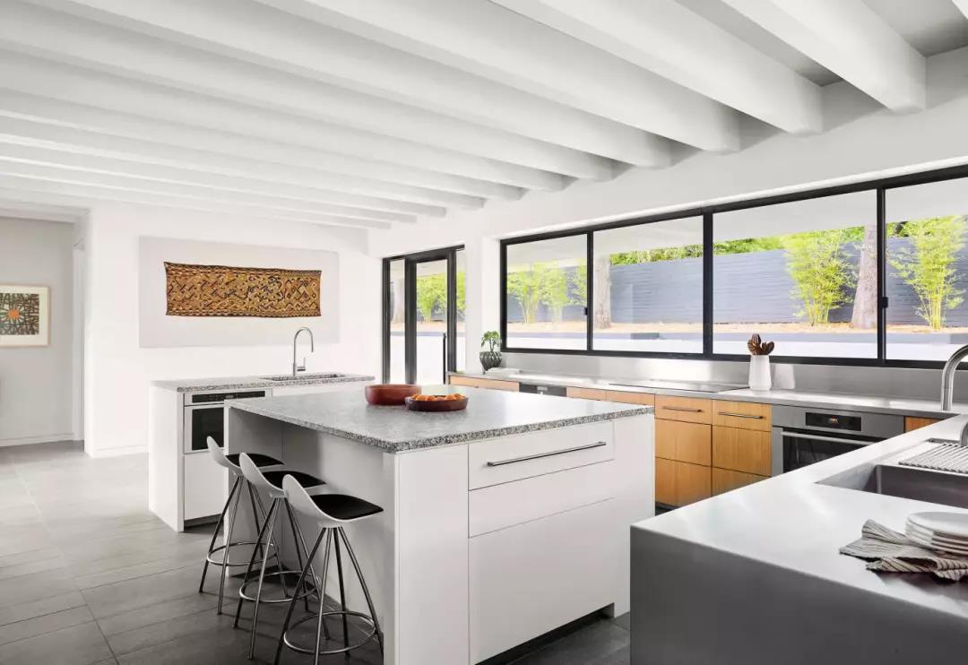 厨房的台面改如何选择？