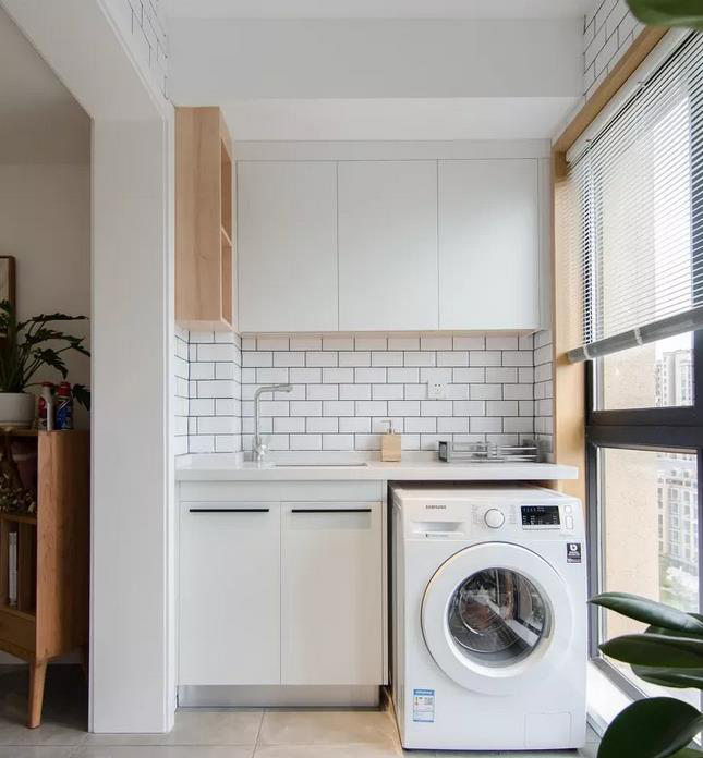 中国匠心品牌，福晶板材，阳台与客厅