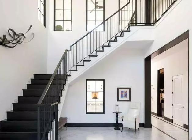 复式楼楼梯，不以小而弃之，装好了大有作为