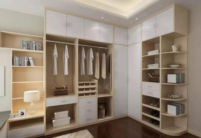 中国匠心品牌，福晶板材，卧室衣柜